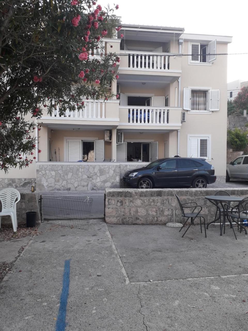 Apartmants Alexander Appartamento Cattaro Esterno foto